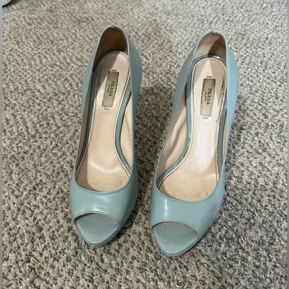 RARE Prada heels - Picture 3 of 4